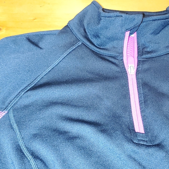 Fila 1/4 Zip Pullover - Picture 7 of 7